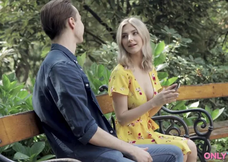 Cô nàng ra công viên tìm trai lạ về phang trả thù gã anh yêu xem sex thủ dâm